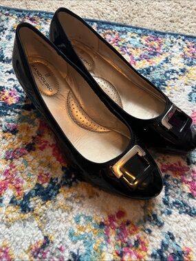 Bandolino Black Patent Flats with Decorative Buckle